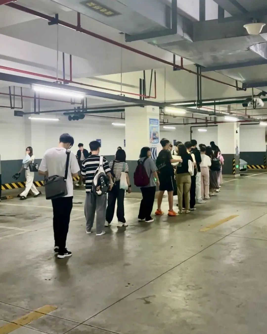 https://mmbiz.qpic.cn/sz_mmbiz_jpg/WdlPELPyibWZboS6BG5SenSiaq3qU0wwjllYbHqYGIQYGBtHugzeXQVPamWZibgybBaXchepY8LwzUE9Rt0AicFZKg/640?wx_fmt=jpeg&from=appmsg&tp=wxpic&wxfrom=5&wx_lazy=1 图片